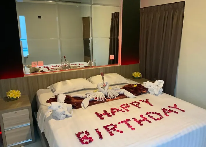 Bali Queen Elephant Boutique ジンバラン